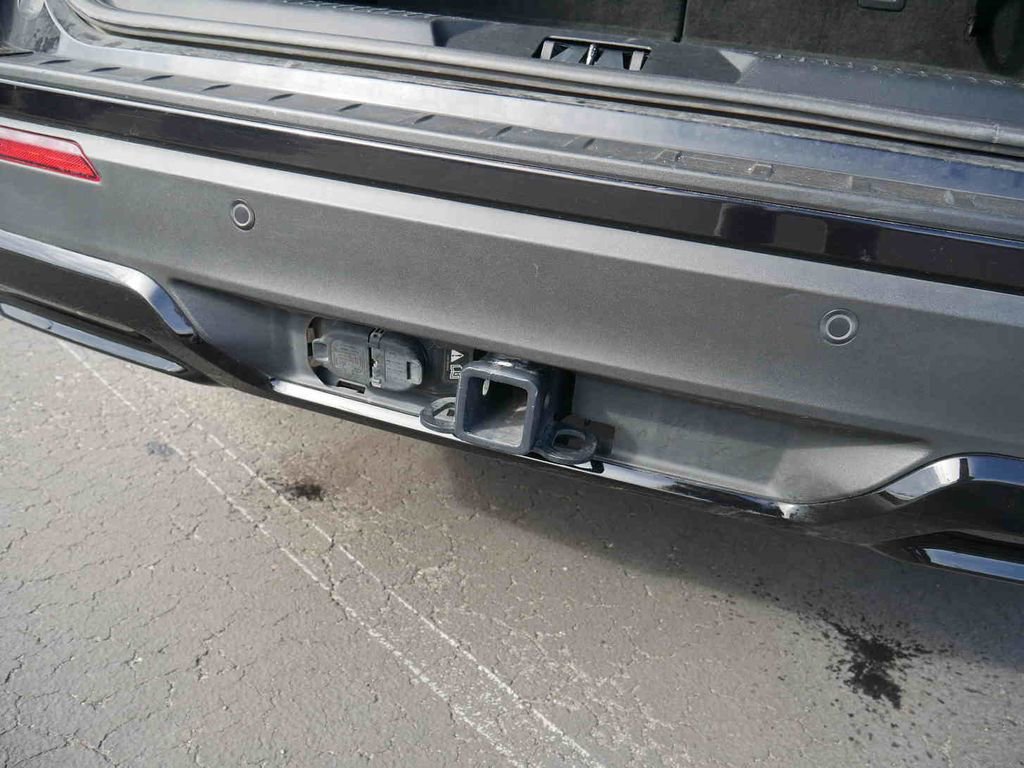 Used 2025 Ford Explorer ST-Line image 9