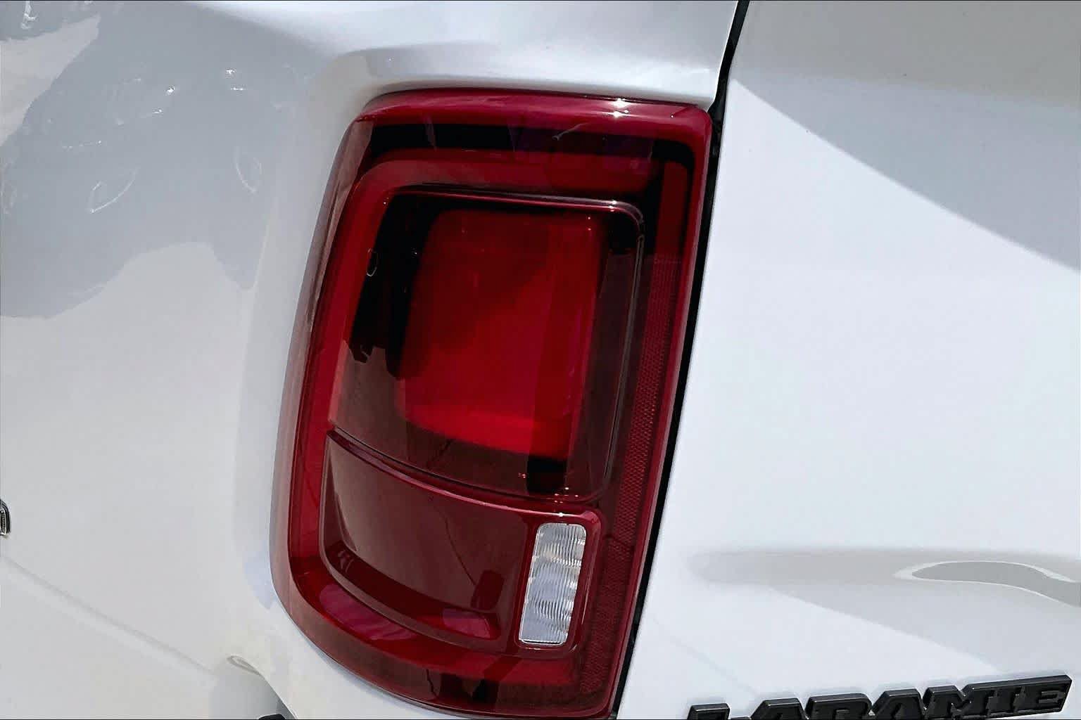 New 2026 RAM 3500 Laramie AWD/4WD image 15