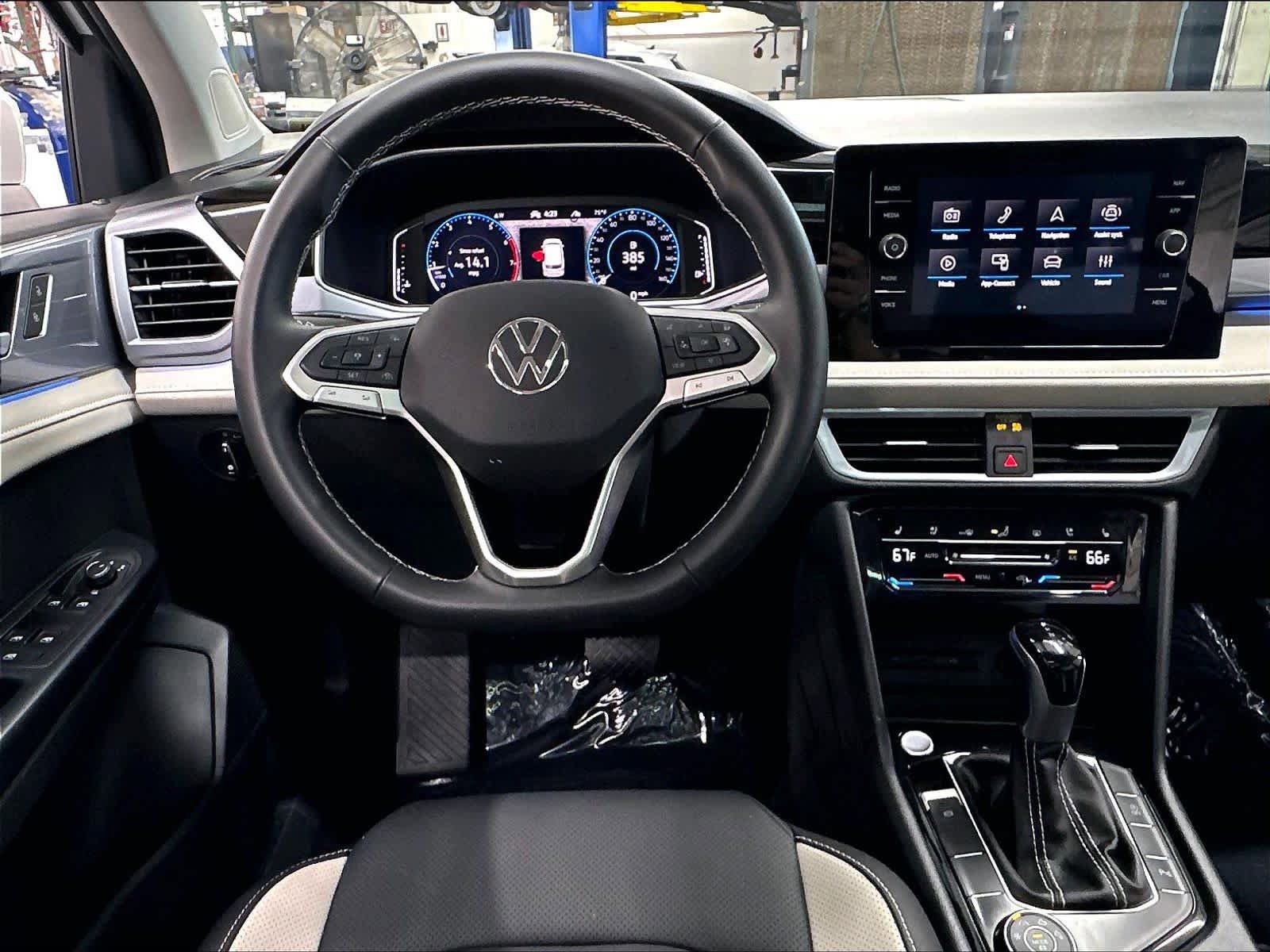 Used 2025 Volkswagen Taos SEL w/ Black Wheel Plus Package AWD/4WD image 11