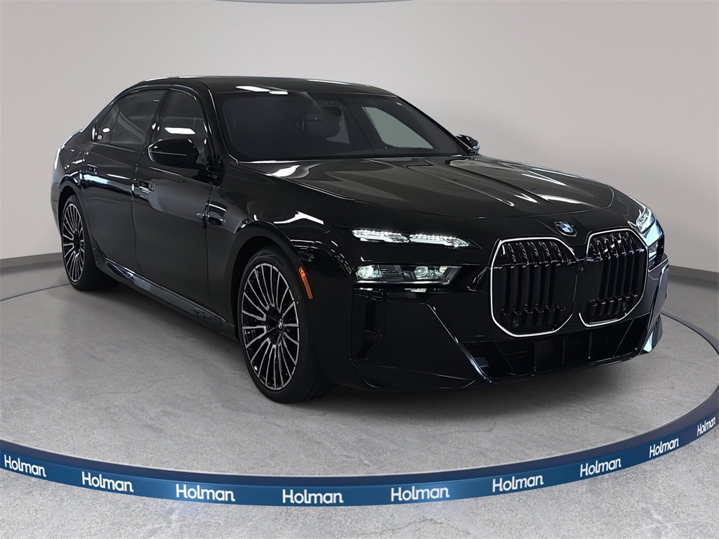 New 2026 BMW 760i xDrive image 3