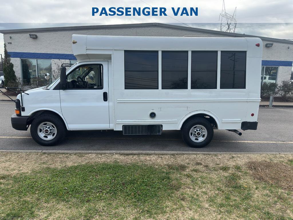Used 2004 GMC Savana 3500 w/ School Bus Package image 2