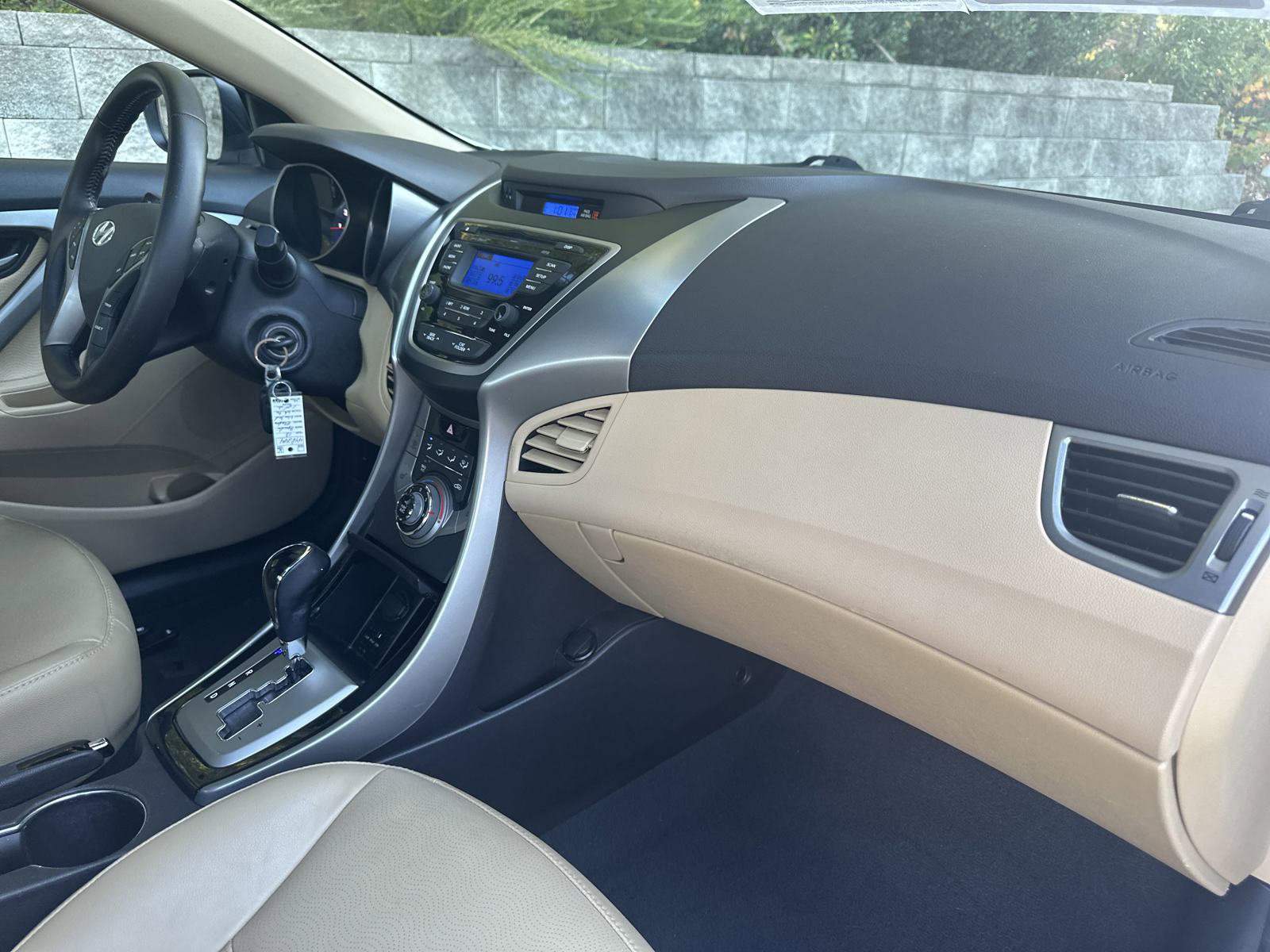 Used 2013 Hyundai Elantra Limited image 30