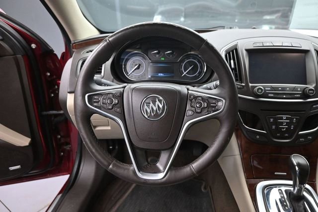 Used 2017 Buick Regal Premium w/ Driver Confidence Package #2 FWD image 19