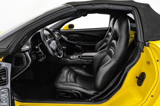 Used 2000 Chevrolet Corvette Convertible w/ Memory Pkg image 27