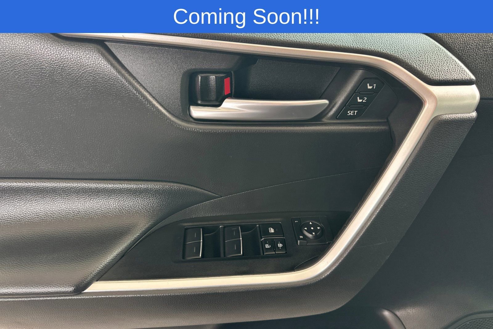 Used 2023 Toyota RAV4 XLE Premium FWD image 11