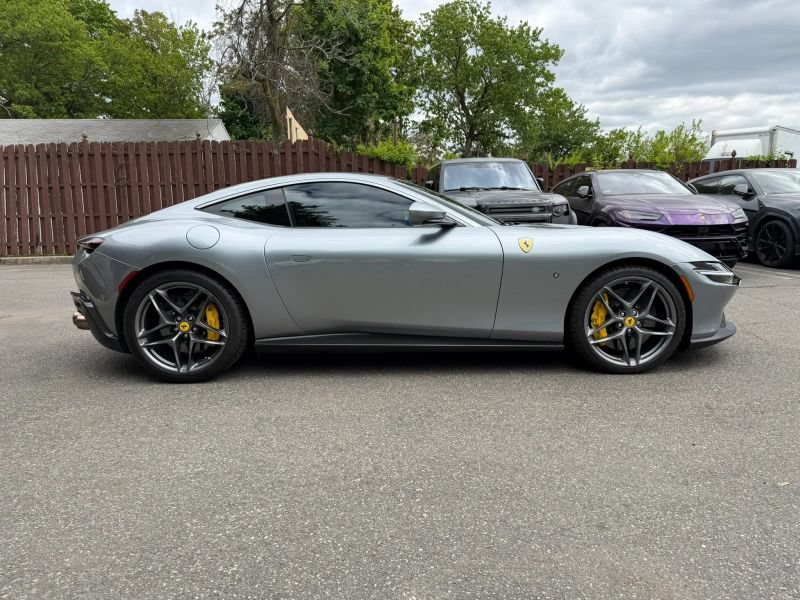 Used 2021 Ferrari Roma RWD image 5