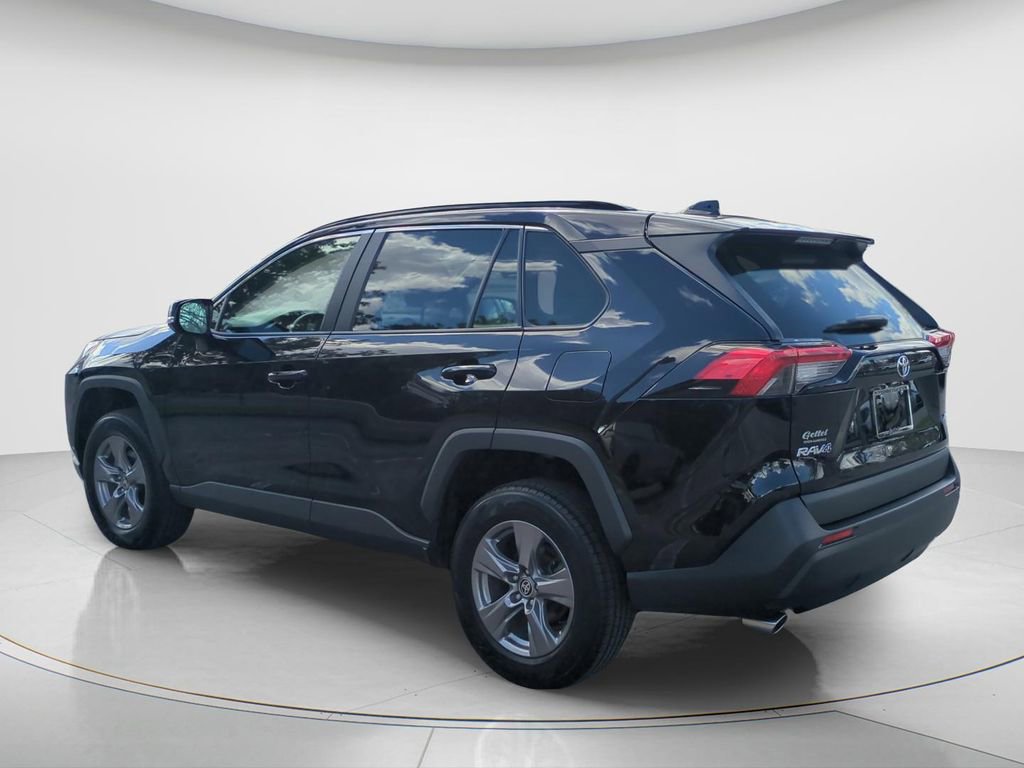 Used 2024 Toyota RAV4 XLE image 6