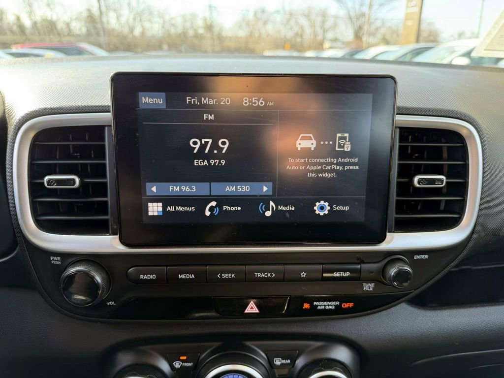 Certified 2023 Hyundai Venue SEL w/ Cargo Package image 21