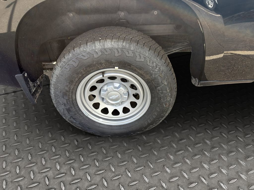 New 2026 Chevrolet Silverado 1500 W/T w/ Trailering Package image 21