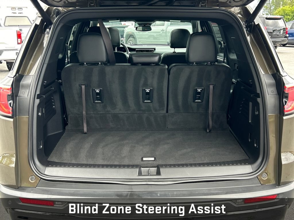 Certified 2024 GMC Acadia AT4 w/ Luxury Package AWD/4WD image 8