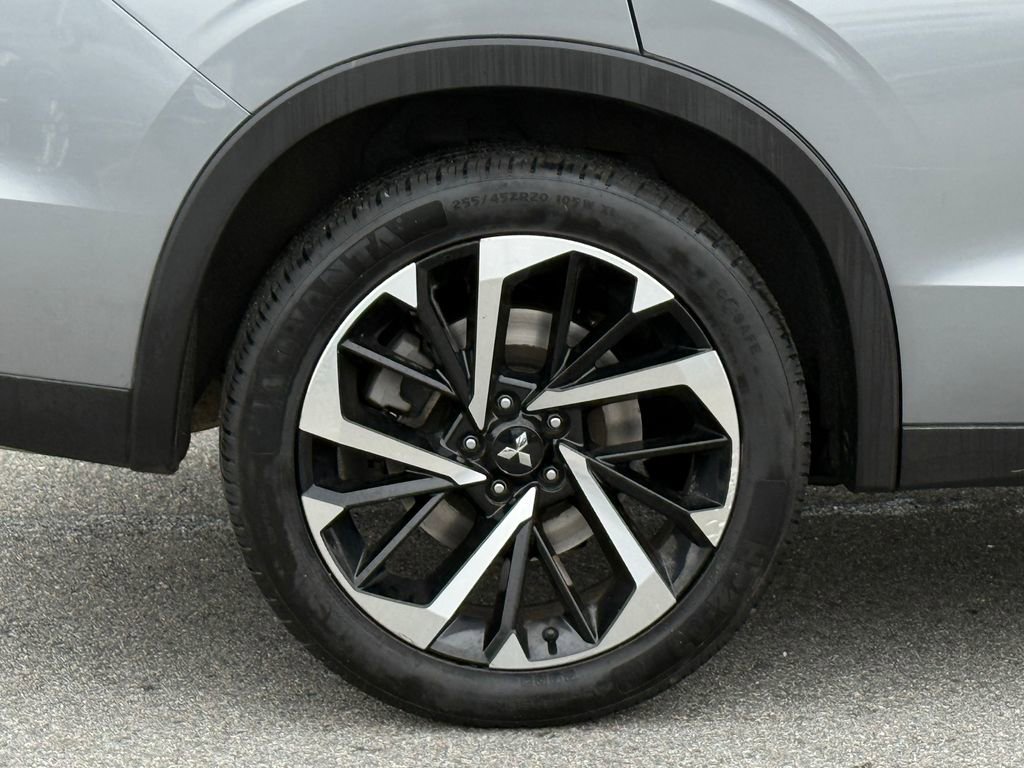 Used 2024 Mitsubishi Outlander SE image 7