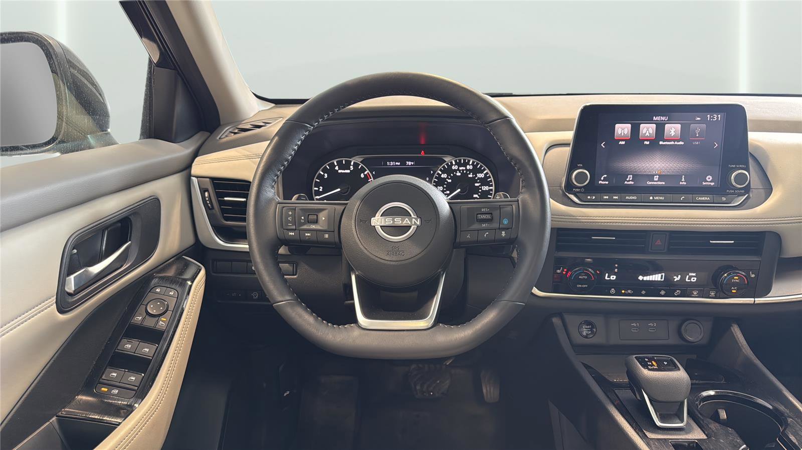 Used 2024 Nissan Rogue SV w/ SV Premium Package FWD image 12
