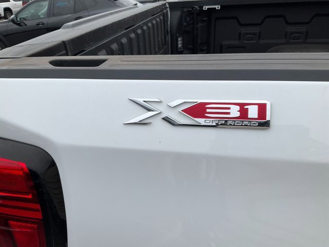 Used 2023 GMC Sierra 1500 SLT w/ SLT Premium Package image 11