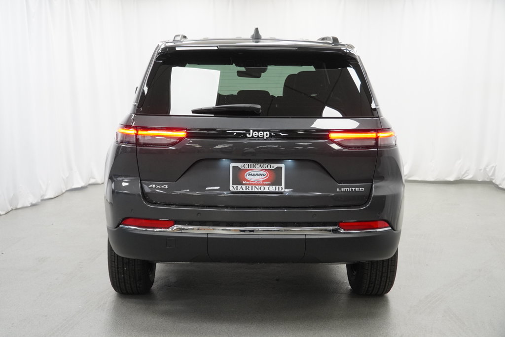 Used 2025 Jeep Grand Cherokee Limited AWD/4WD image 14