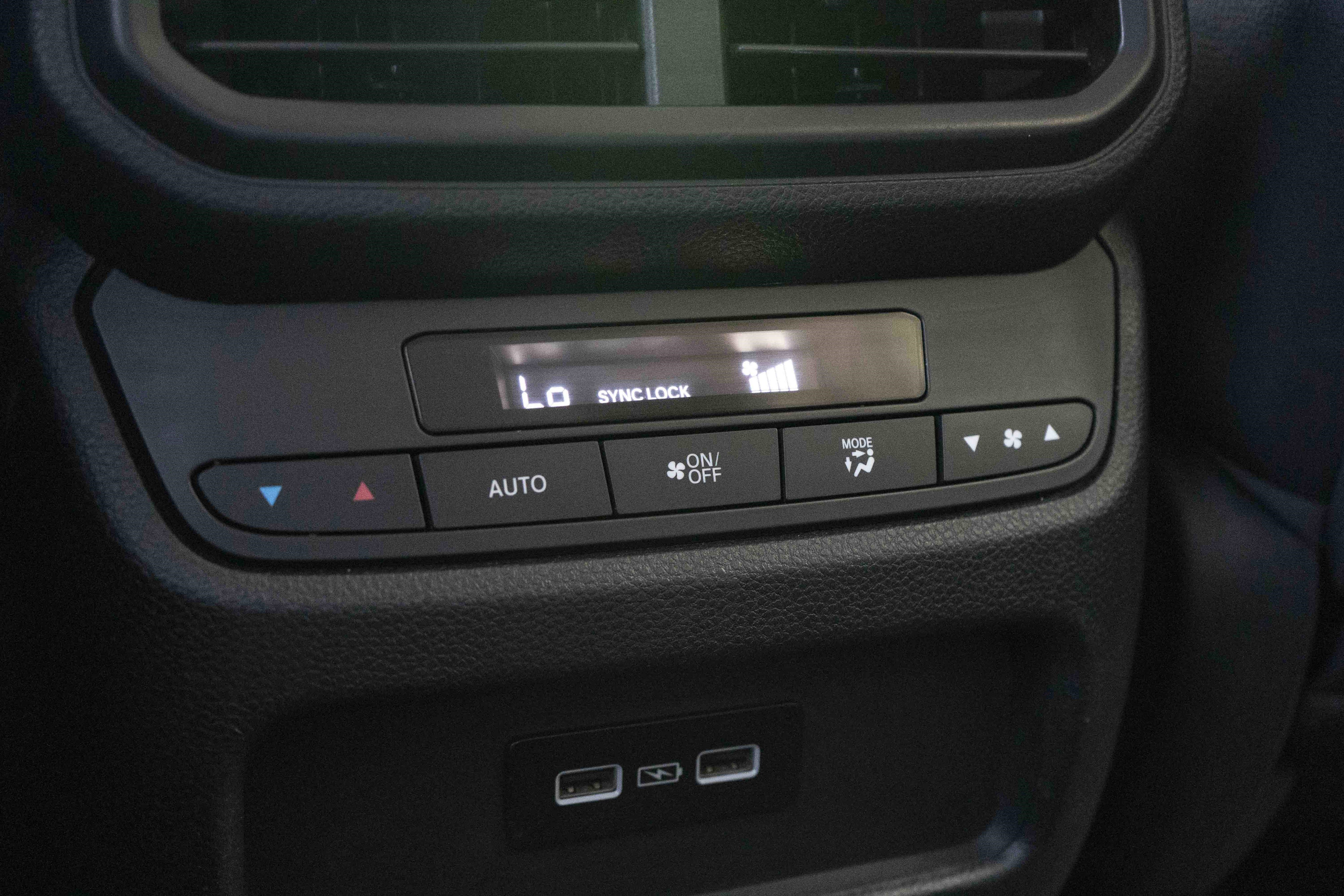 Used 2023 Honda Pilot EX-L image 42