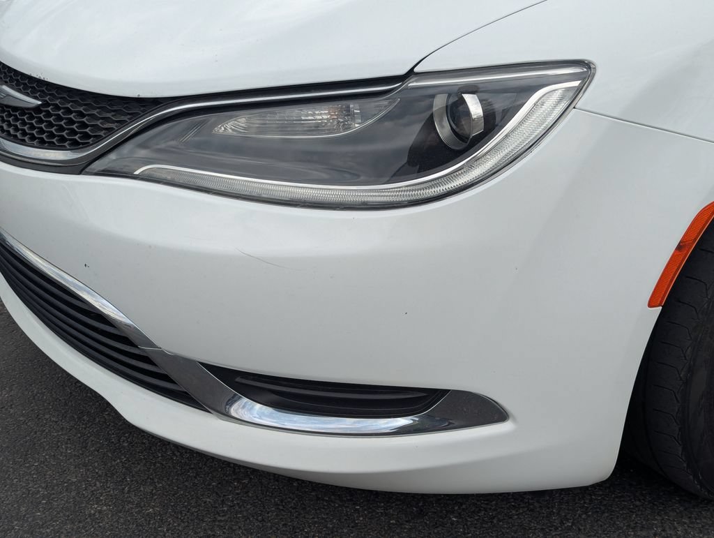 Used 2015 Chrysler 200 Limited w/ Convenience Group FWD image 12
