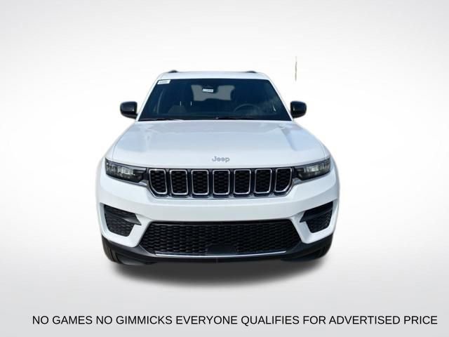 New 2025 Jeep Grand Cherokee Laredo X w/ Luxury Tech Group I image 9