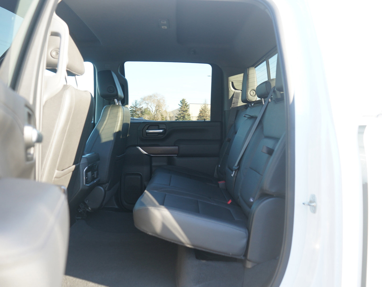 Used 2021 GMC Sierra 3500 SLT w/ SLT Premium Package image 19