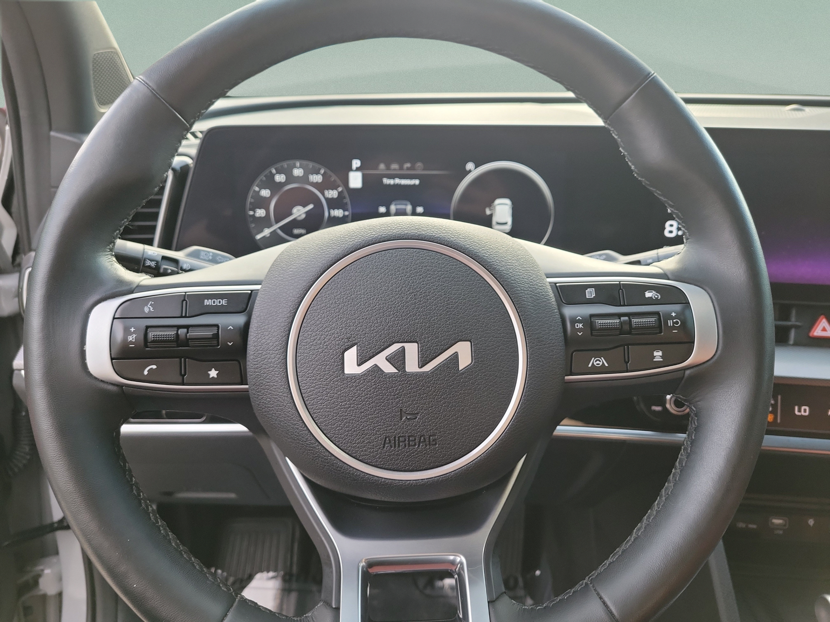 Used 2025 Kia Sportage SX FWD image 17