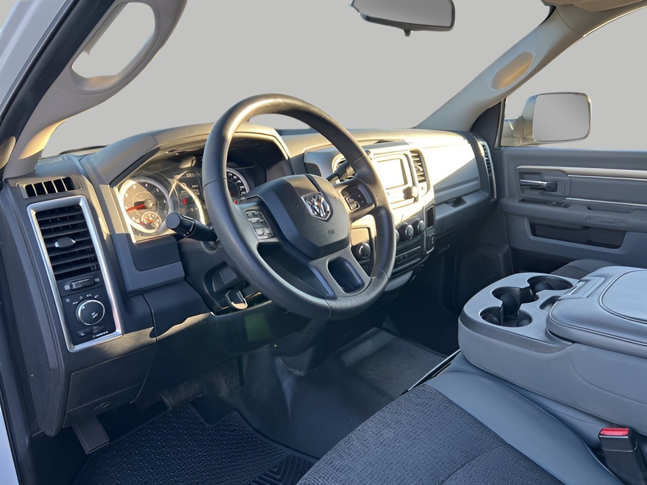 Used 2014 RAM 3500 SLT w/ Protection Group image 27