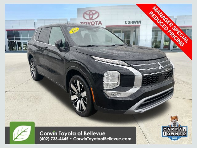 Used 2025 Mitsubishi Outlander SE
