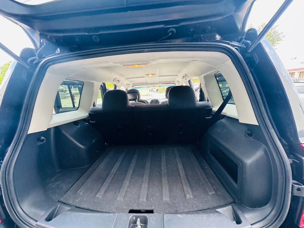 Used 2011 Jeep Patriot Latitude AWD/4WD image 18