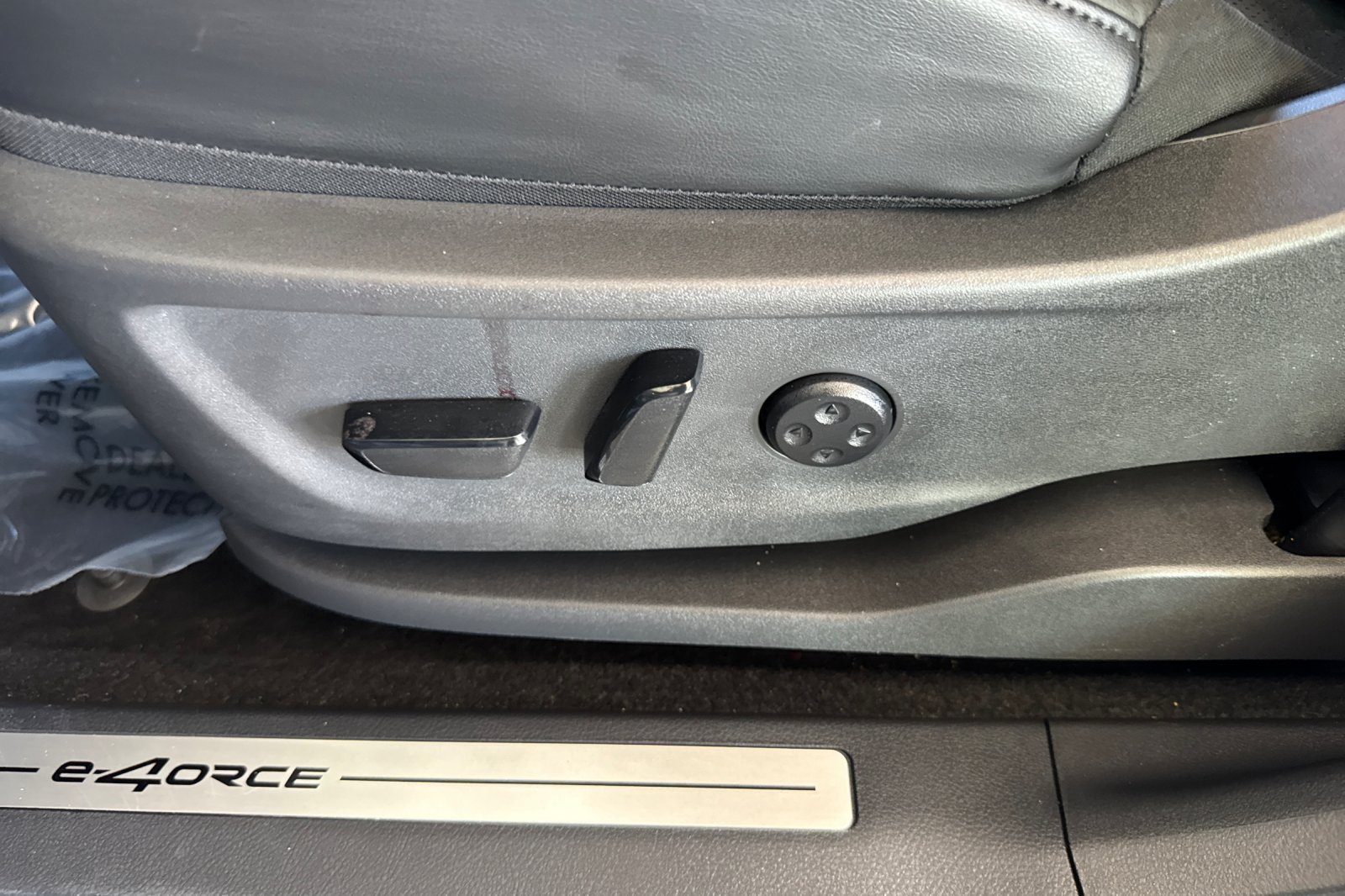 Certified 2024 Nissan Ariya AWD image 14