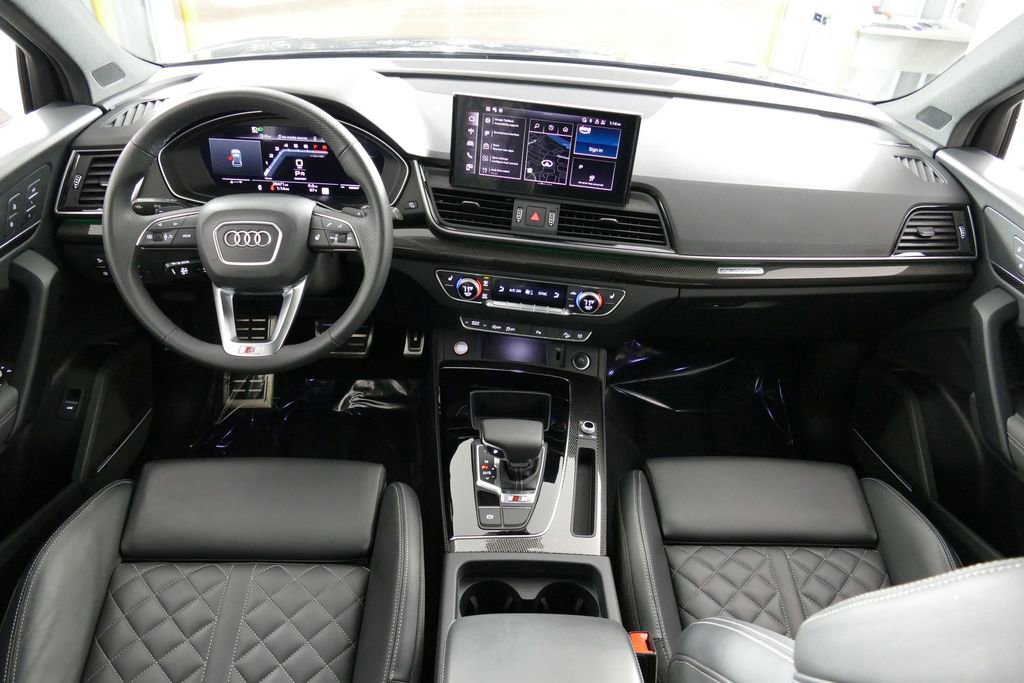Used 2025 Audi SQ5 Premium Plus image 9