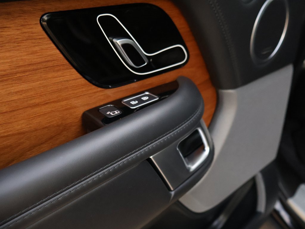 Used 2022 Land Rover Range Rover Westminster Edition image 29