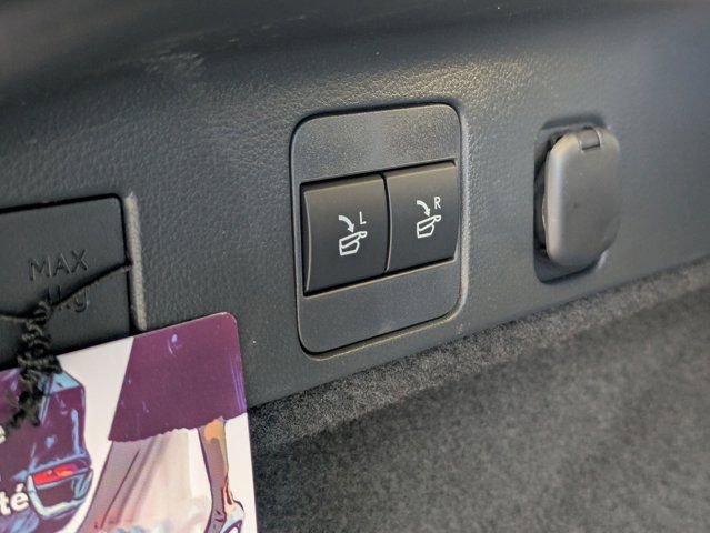 Used 2025 Lexus RX 350 w/ Convenience Package image 30