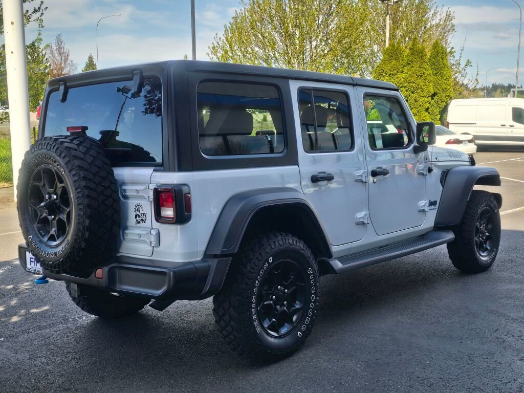 Used 2023 Jeep Wrangler Unlimited w/ Cold Weather Group AWD/4WD image 5