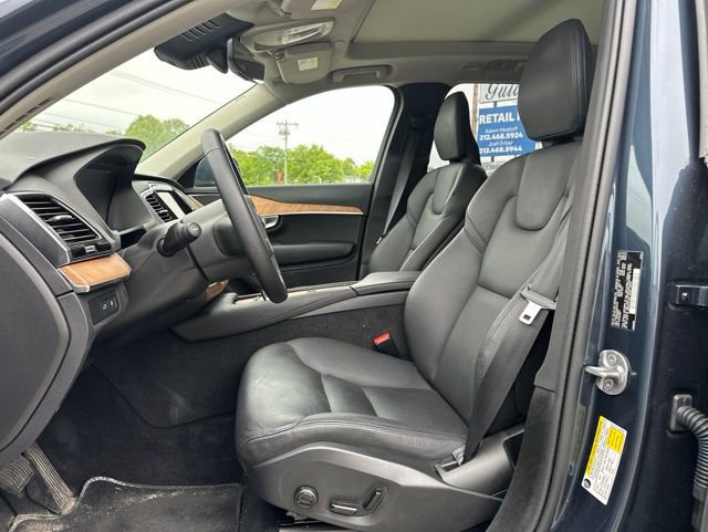 Certified 2024 Volvo XC90 T8 Plus AWD/4WD image 5