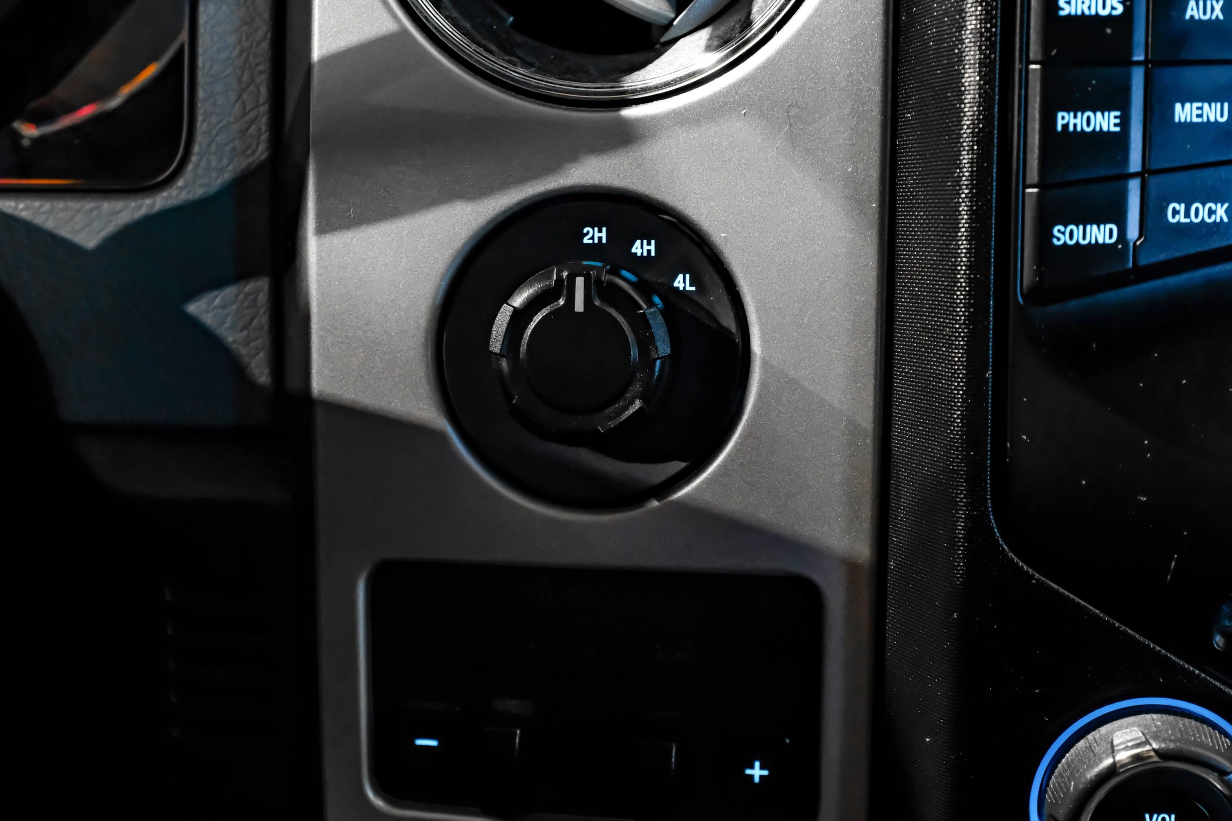 Used 2013 Ford F150 XLT w/ Luxury Equipment Group image 26