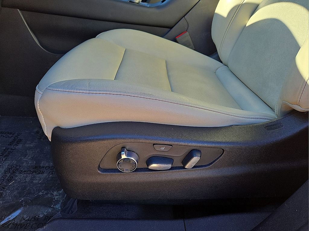 Used 2020 Cadillac XT4 Sport image 26