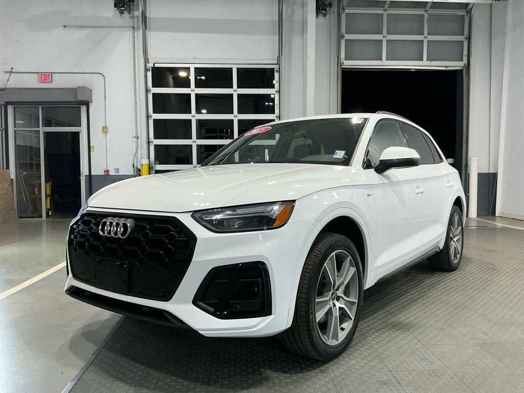Used 2025 Audi Q5 2.0T Premium image 3