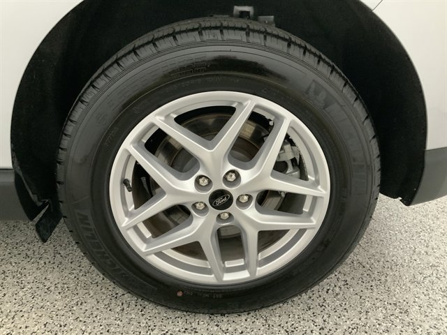 Used 2024 Ford Edge SEL image 15