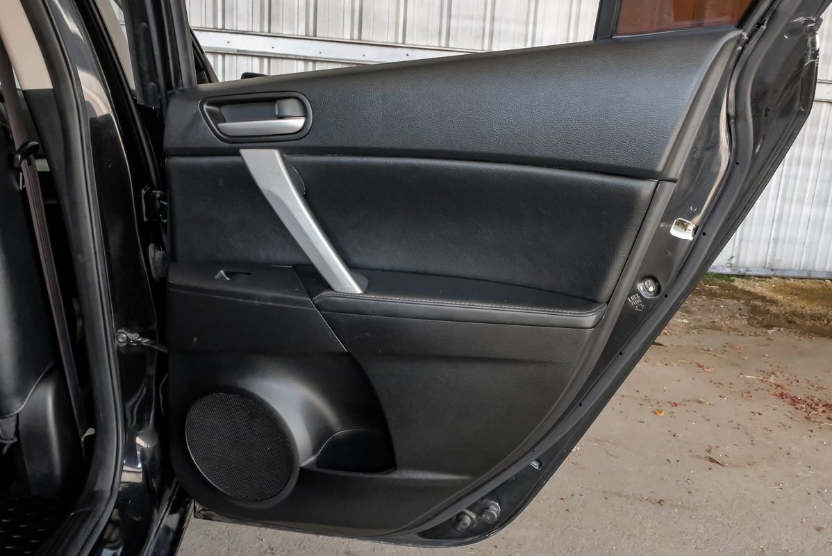 Used 2012 MAZDA MAZDA3 i Grand Touring w/ Tech Pkg FWD image 45