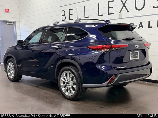Used 2021 Toyota Highlander Limited FWD image 6