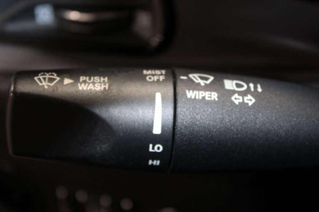 Used 2023 Dodge Challenger SXT RWD image 31