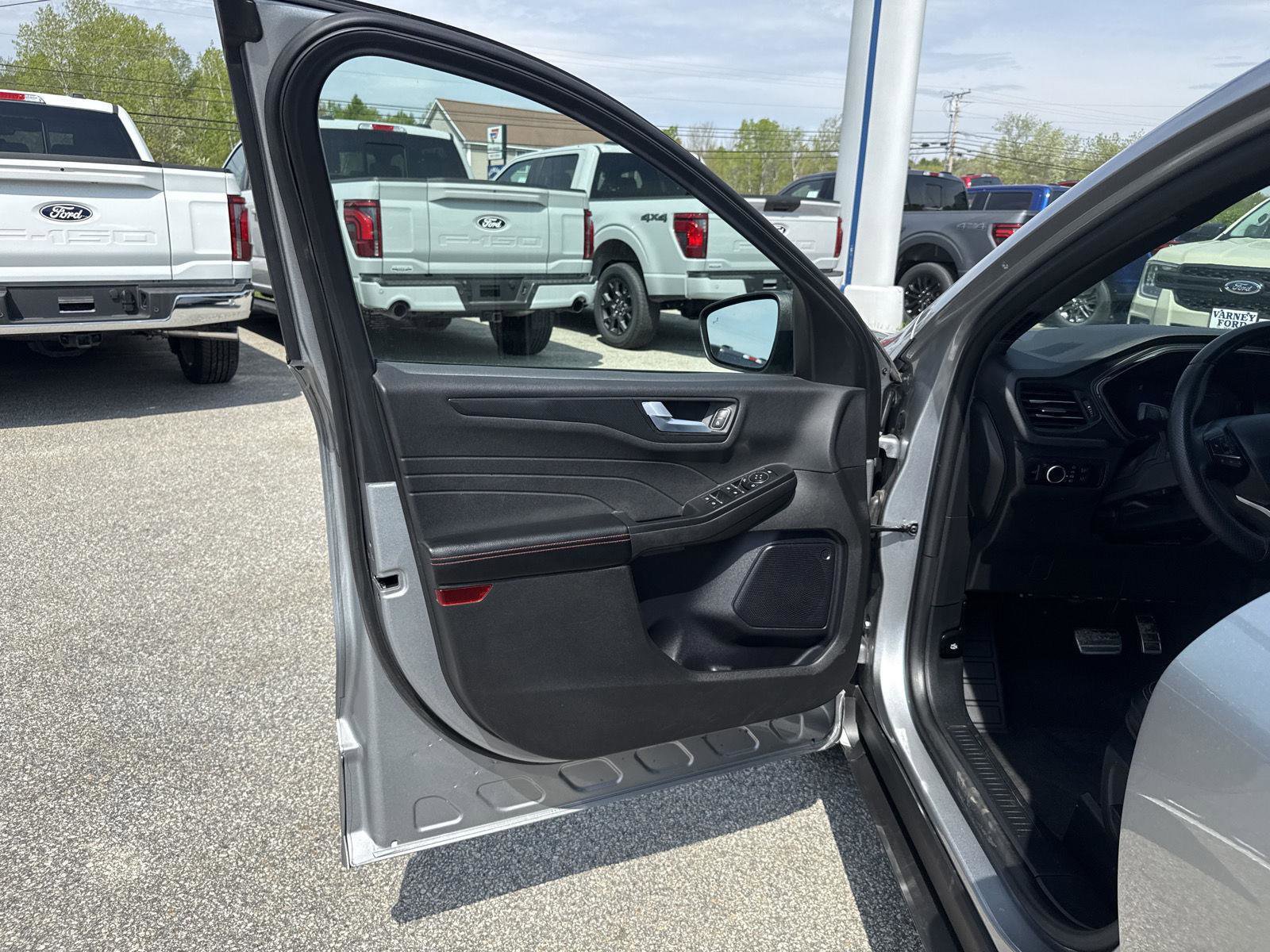 Used 2024 Ford Escape ST-Line AWD/4WD image 11