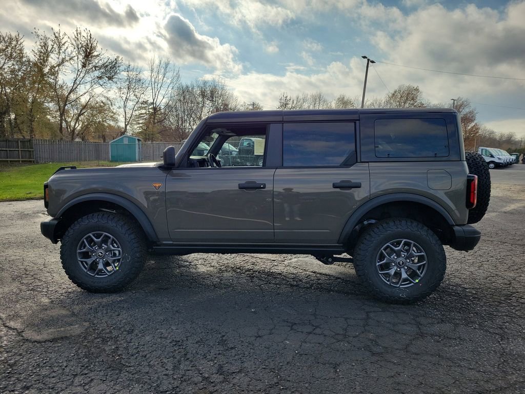 New 2025 Ford Bronco Badlands image 7