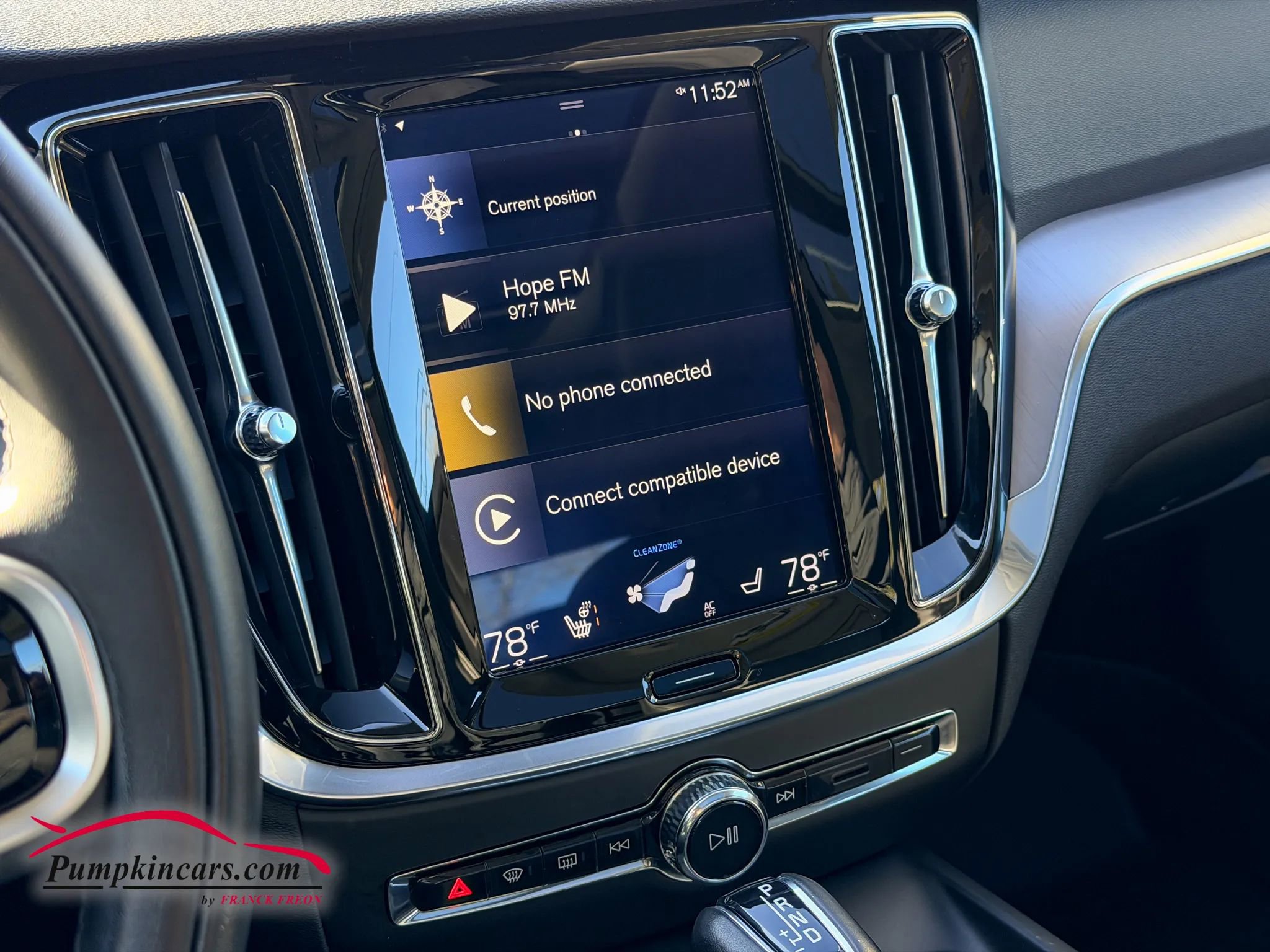 Used 2020 Volvo S60 T5 Momentum image 30