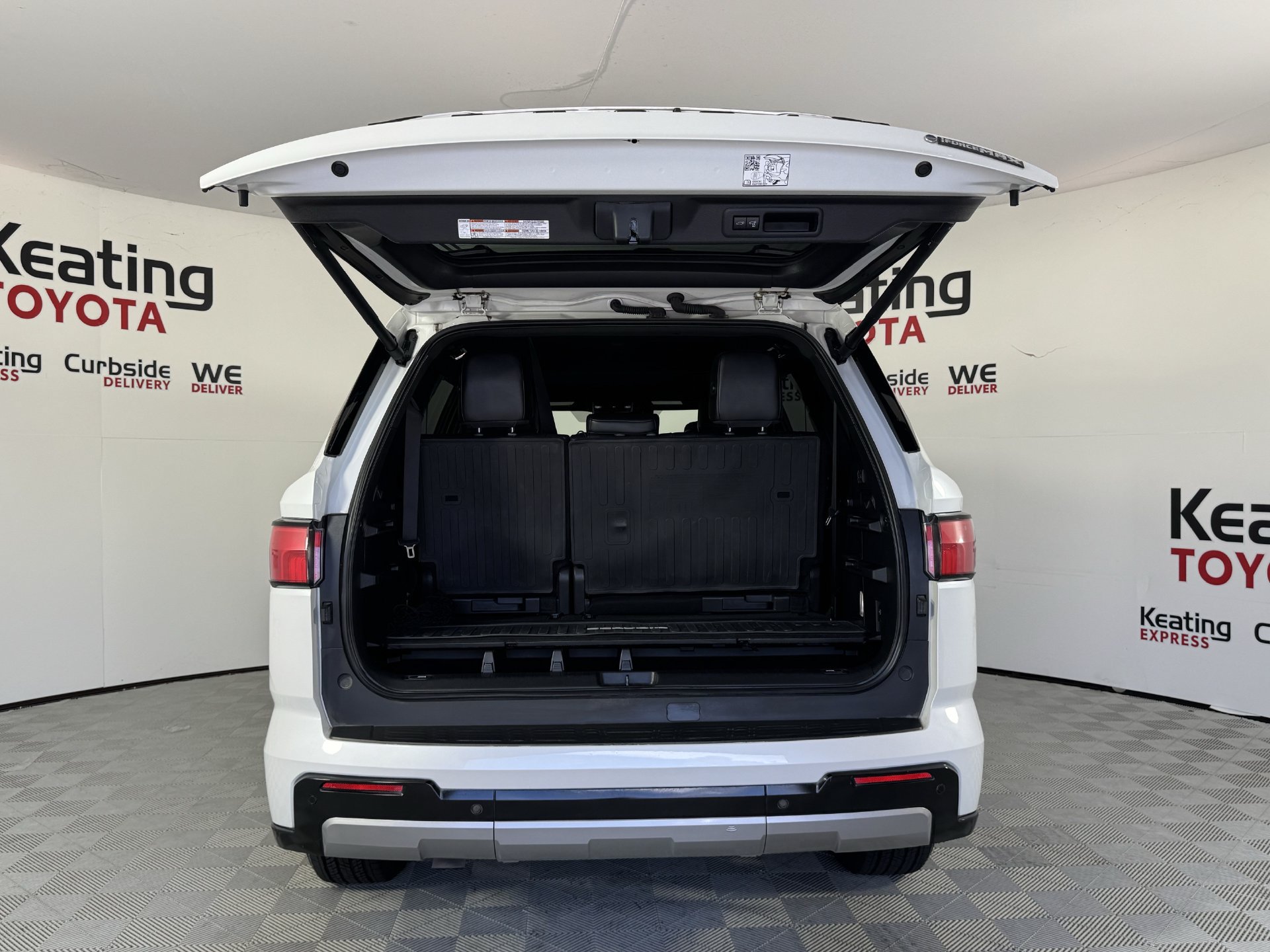 Certified 2025 Toyota Sequoia Limited AWD/4WD image 19