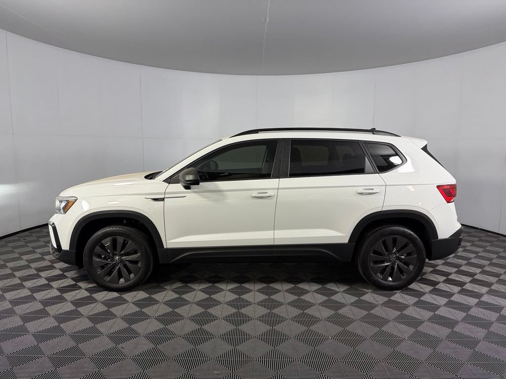 Used 2023 Volkswagen Taos S FWD image 11