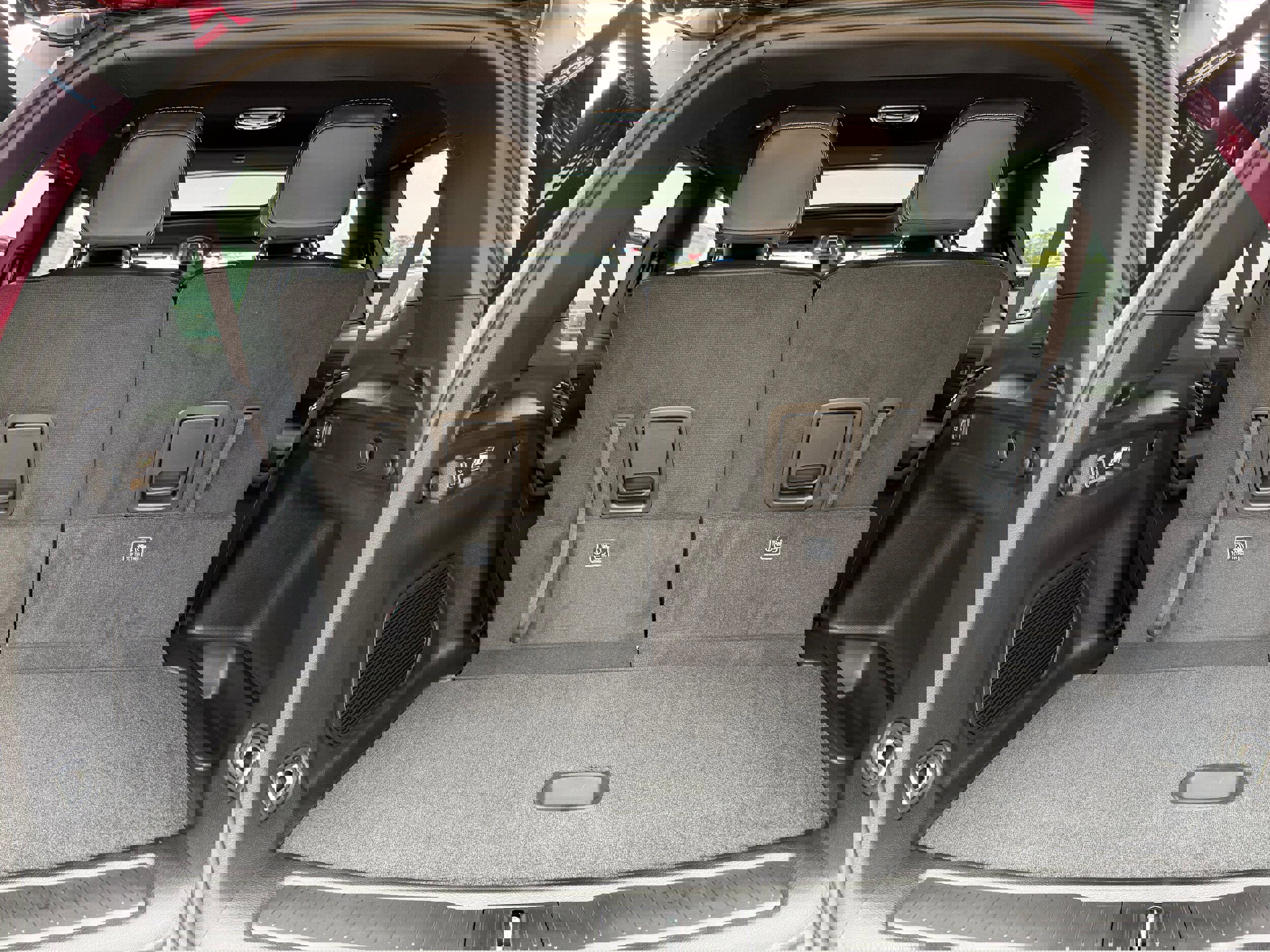 New 2025 Jeep Grand Cherokee L Limited w/ Luxury Tech Group II image 14