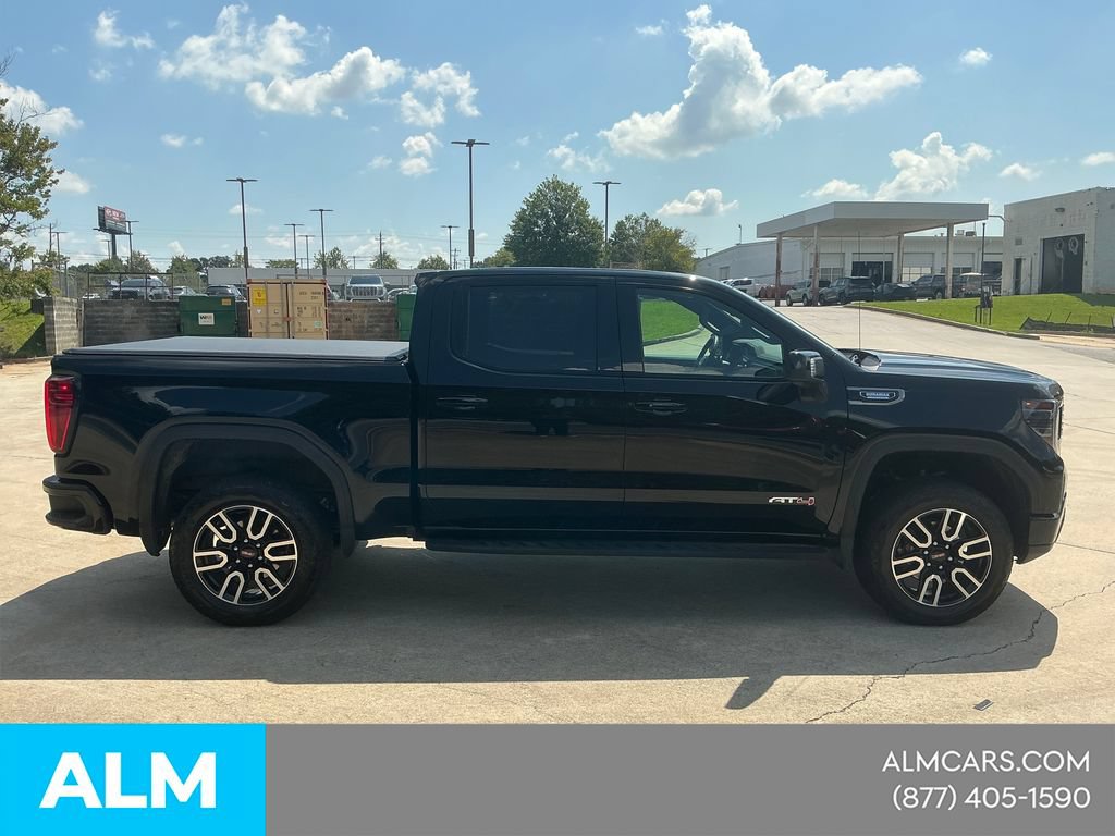 Used 2025 GMC Sierra 1500 AT4 w/ AT4 Premium Package AWD/4WD image 8