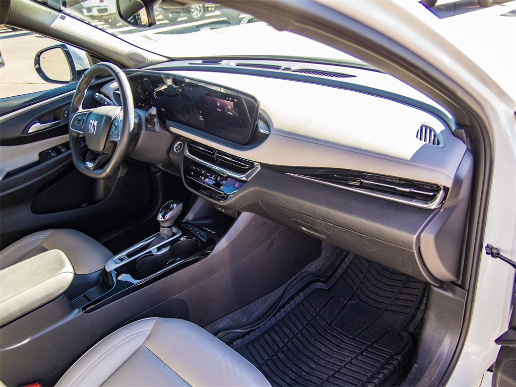 Certified 2025 Buick Envista Avenir image 17