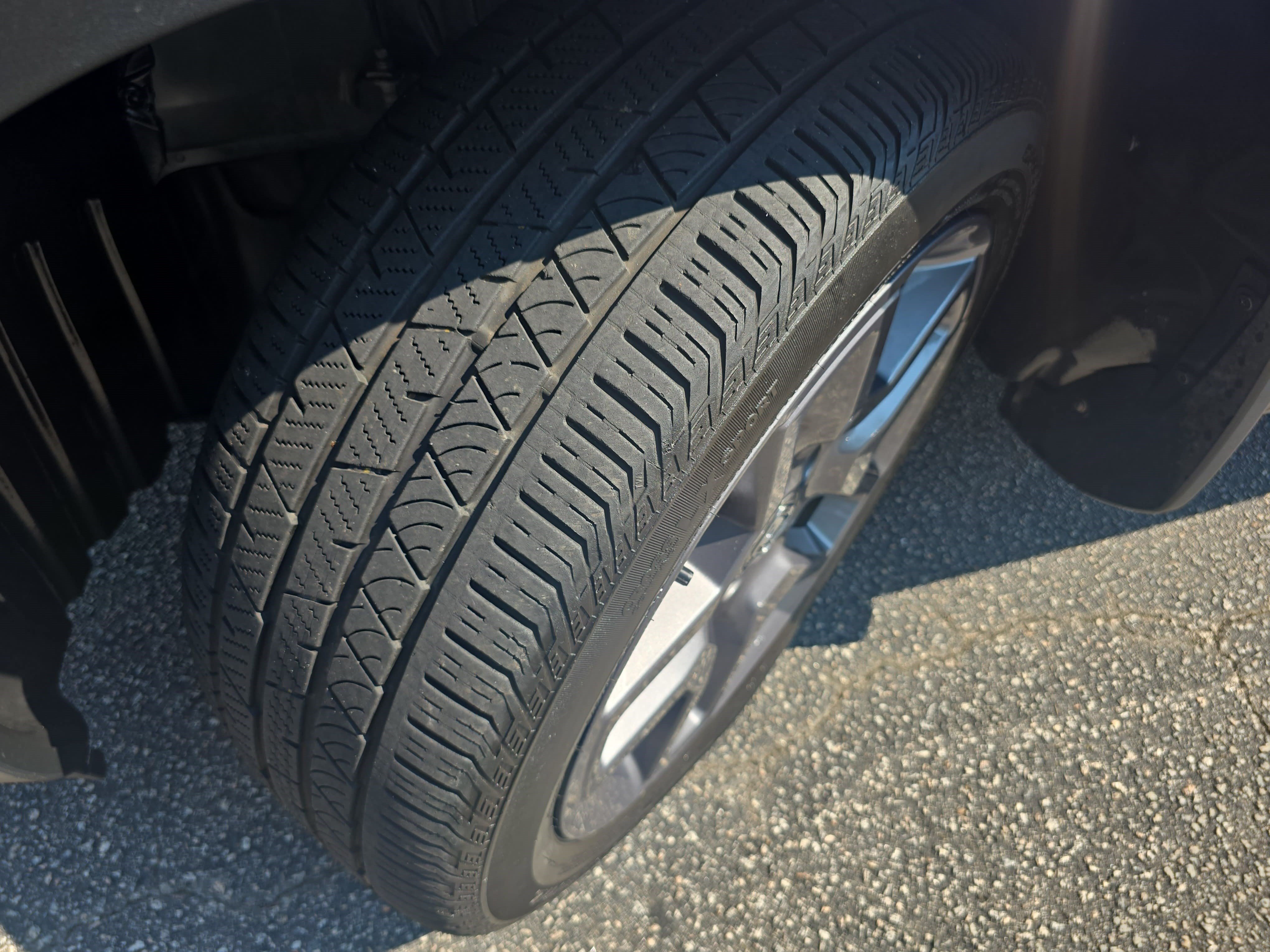 Used 2023 Honda Passport EX-L image 32