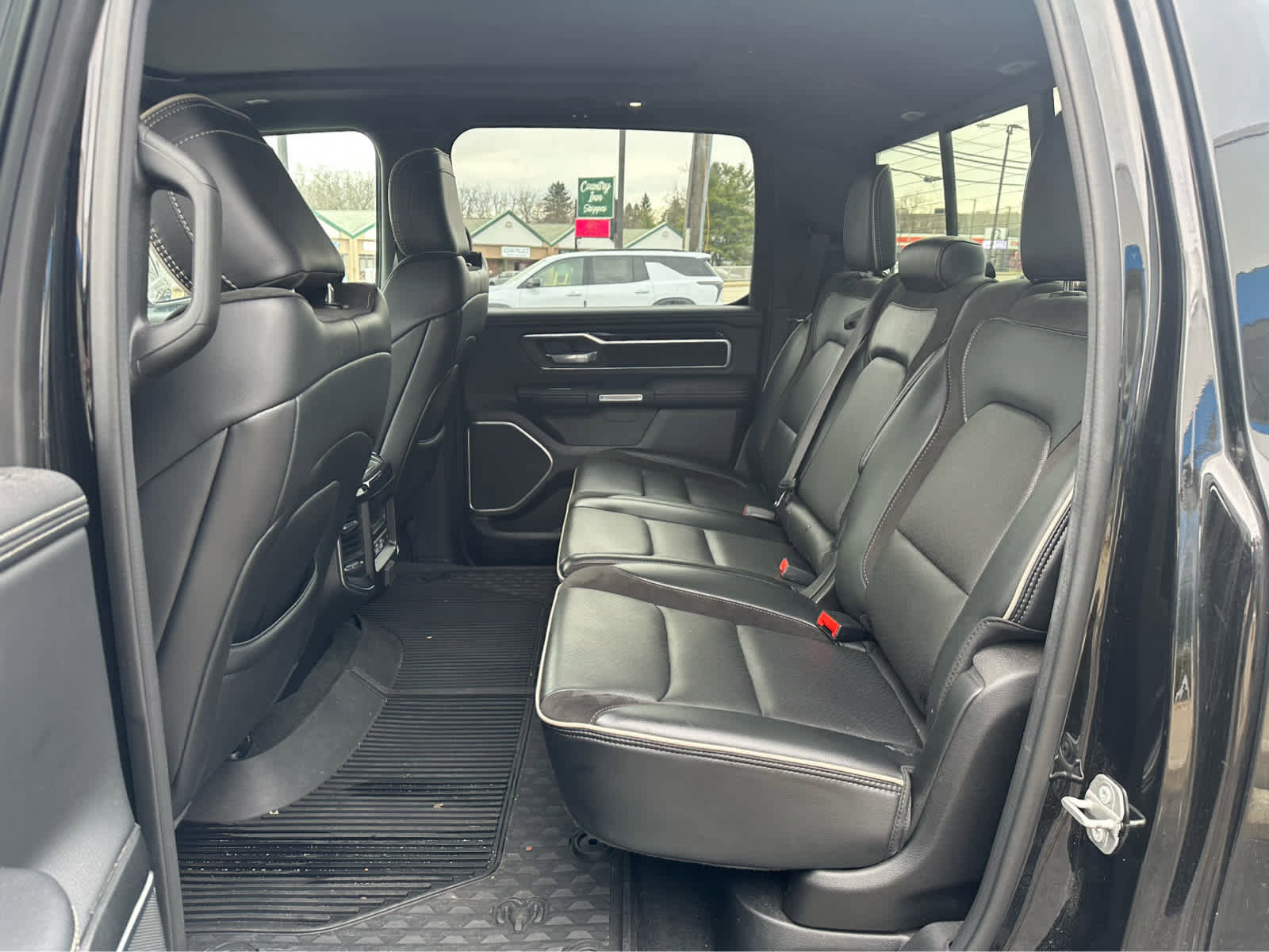 Used 2021 RAM 1500 Laramie image 22