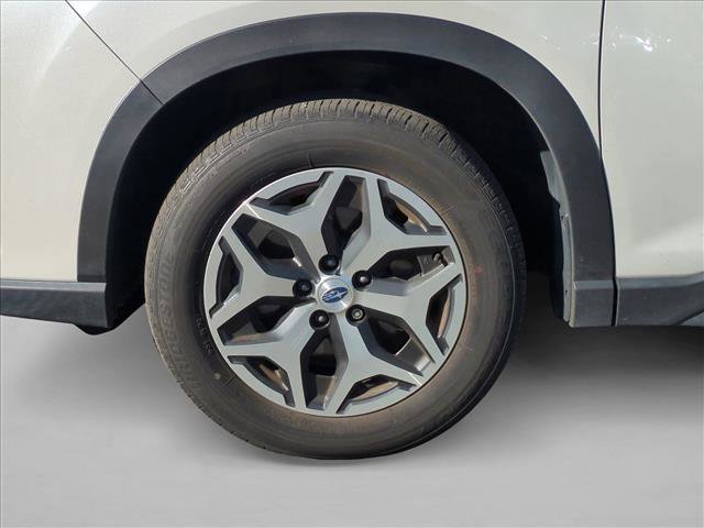 Certified 2023 Subaru Forester Premium image 13